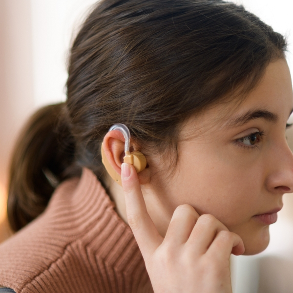 Hear-Better-in-3-Easy-Steps-rfy35iwhqi1gdjscwngo8z4w35jxz05glsywut901c (1)